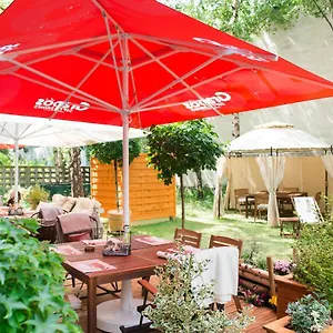 https://mynext-westbahnhof-hostel-one.vienna-besthotels.com